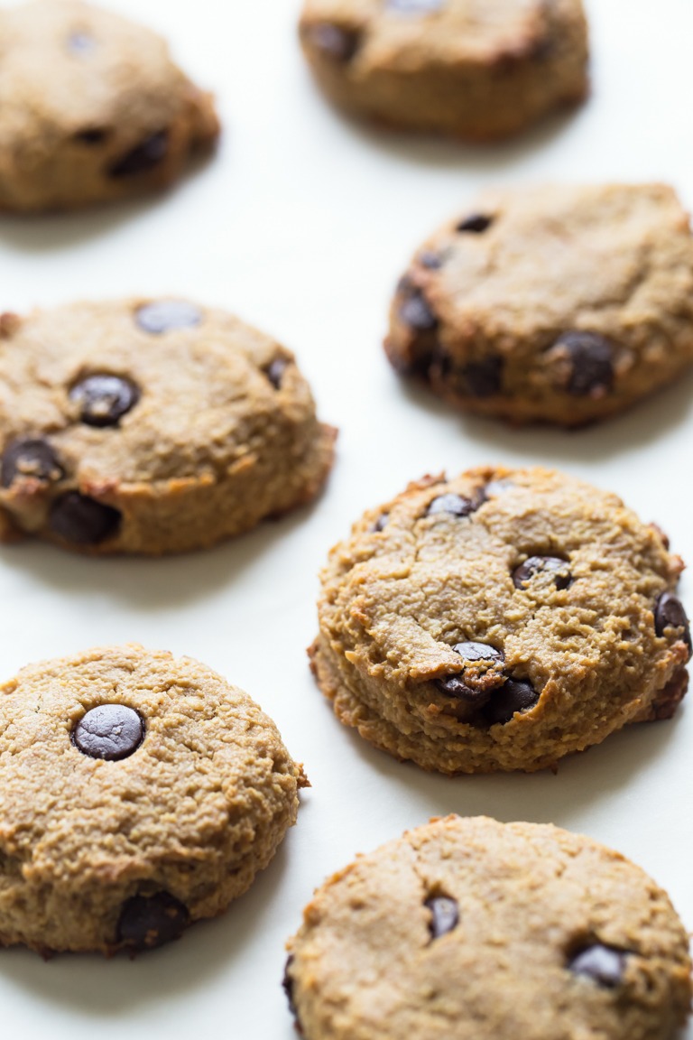 Vegan Peanut Butter Chocolate Chip Cookies