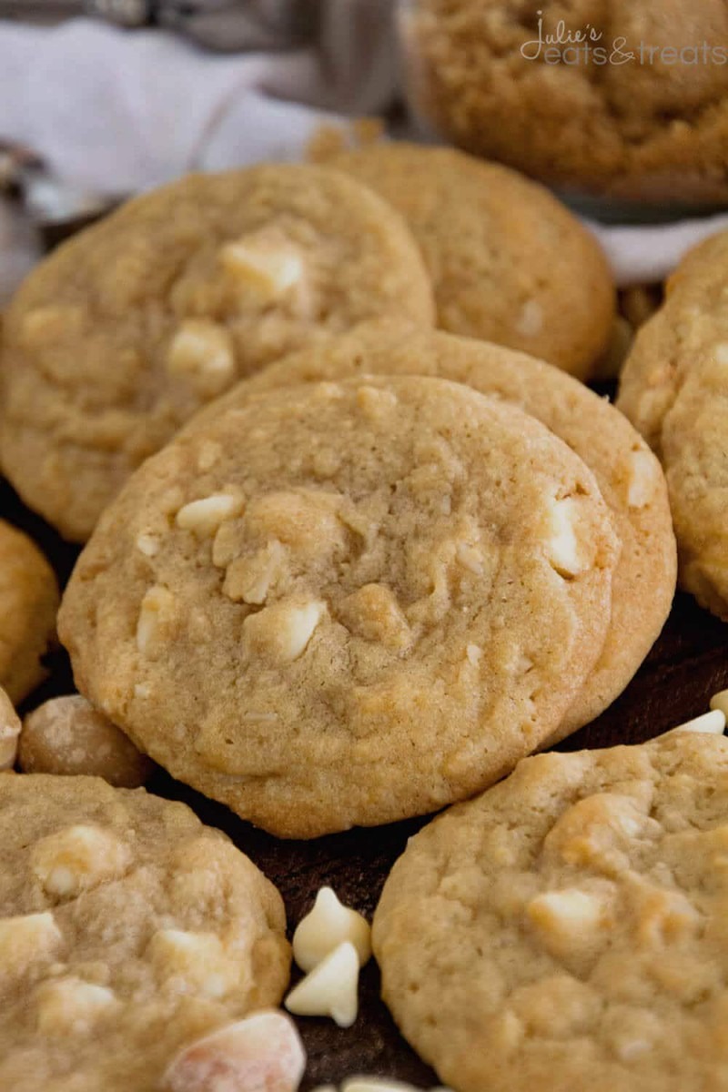 White Chocolate Macadamia Nut Cookies