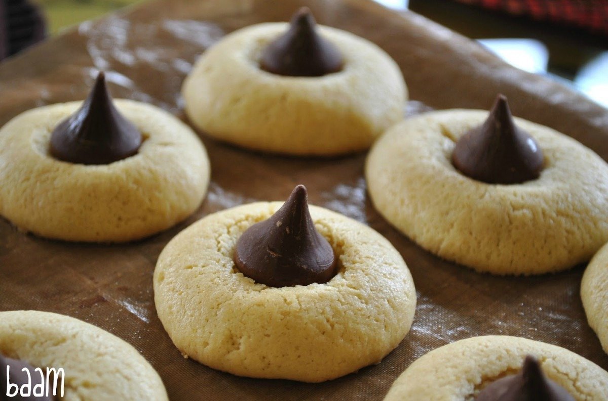 Beti Vanilla  Chocolate Thumbprint Cookies