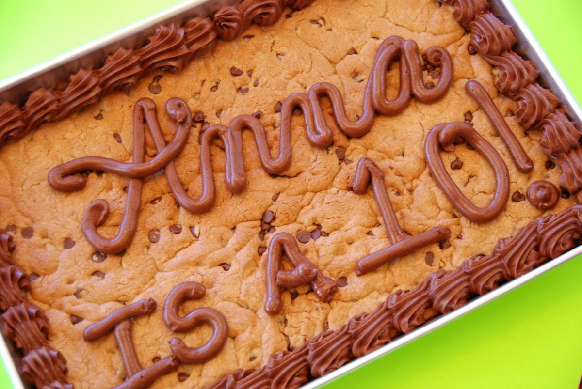 Simple Girl  Homemade Chocolate Chip Cookie Cake!