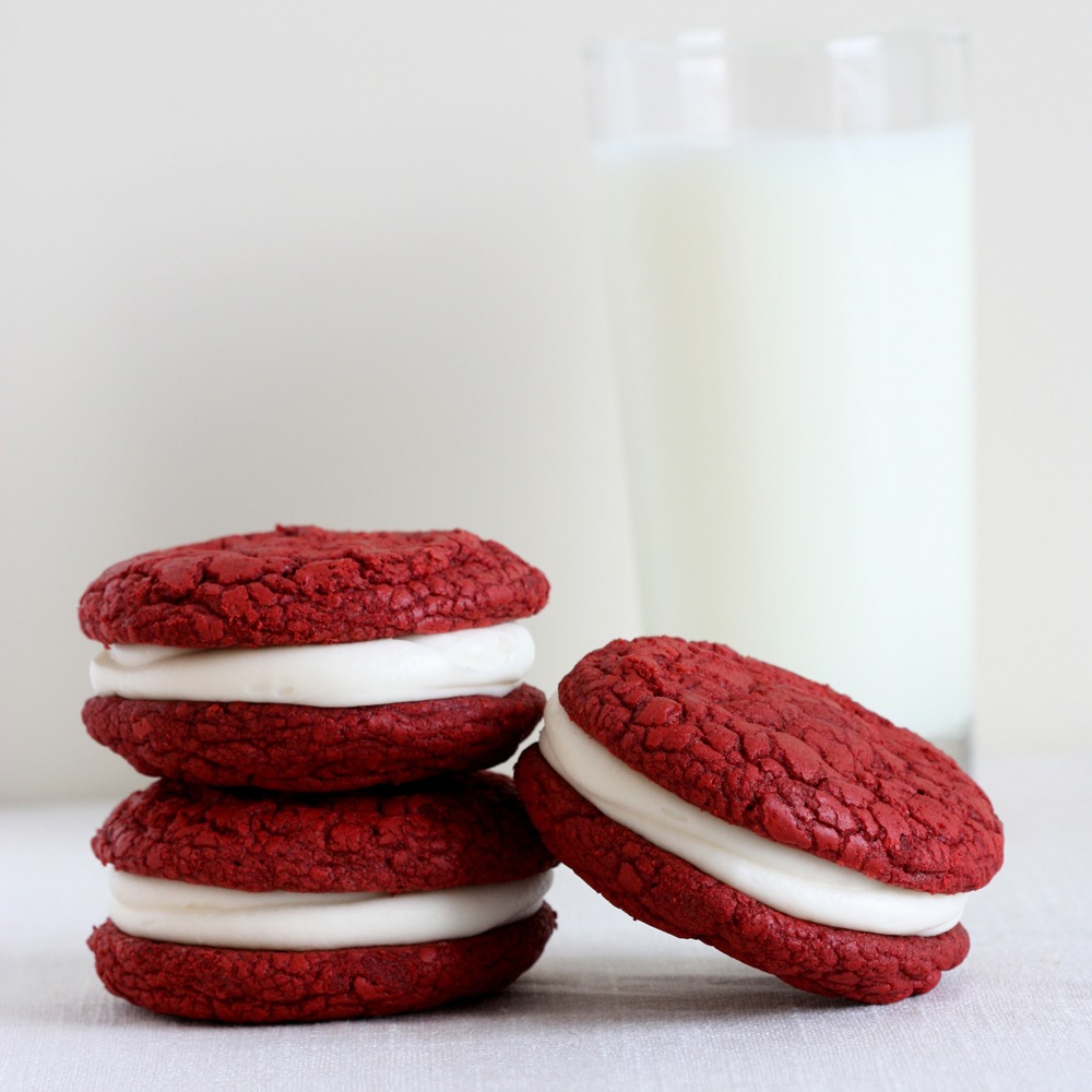 That Winsome Girl  Red Velvet Sandwich Cookies