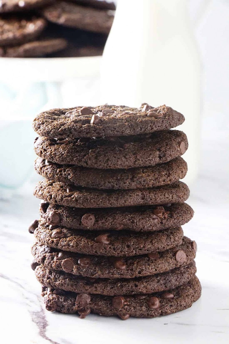 Crispy Double Chocolate Cookies