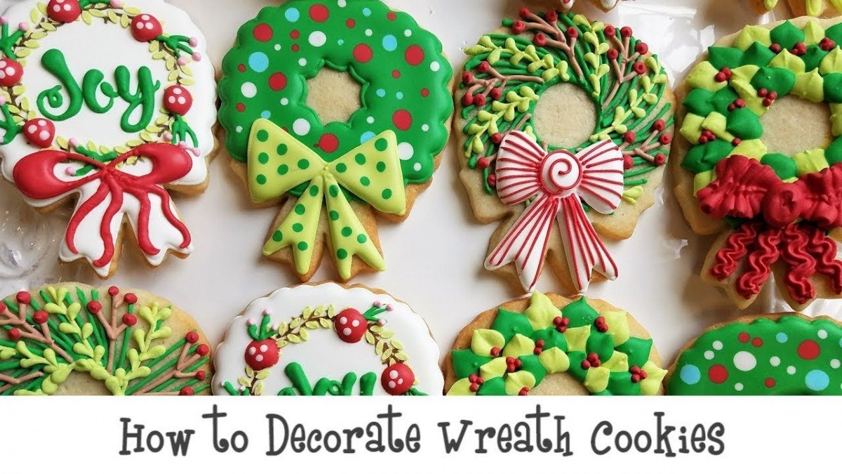 How To Decorate Holiday Wreath Cookies